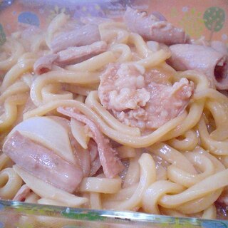 生姜焼き風？　「ホルモン焼うどん」　　　♪♪